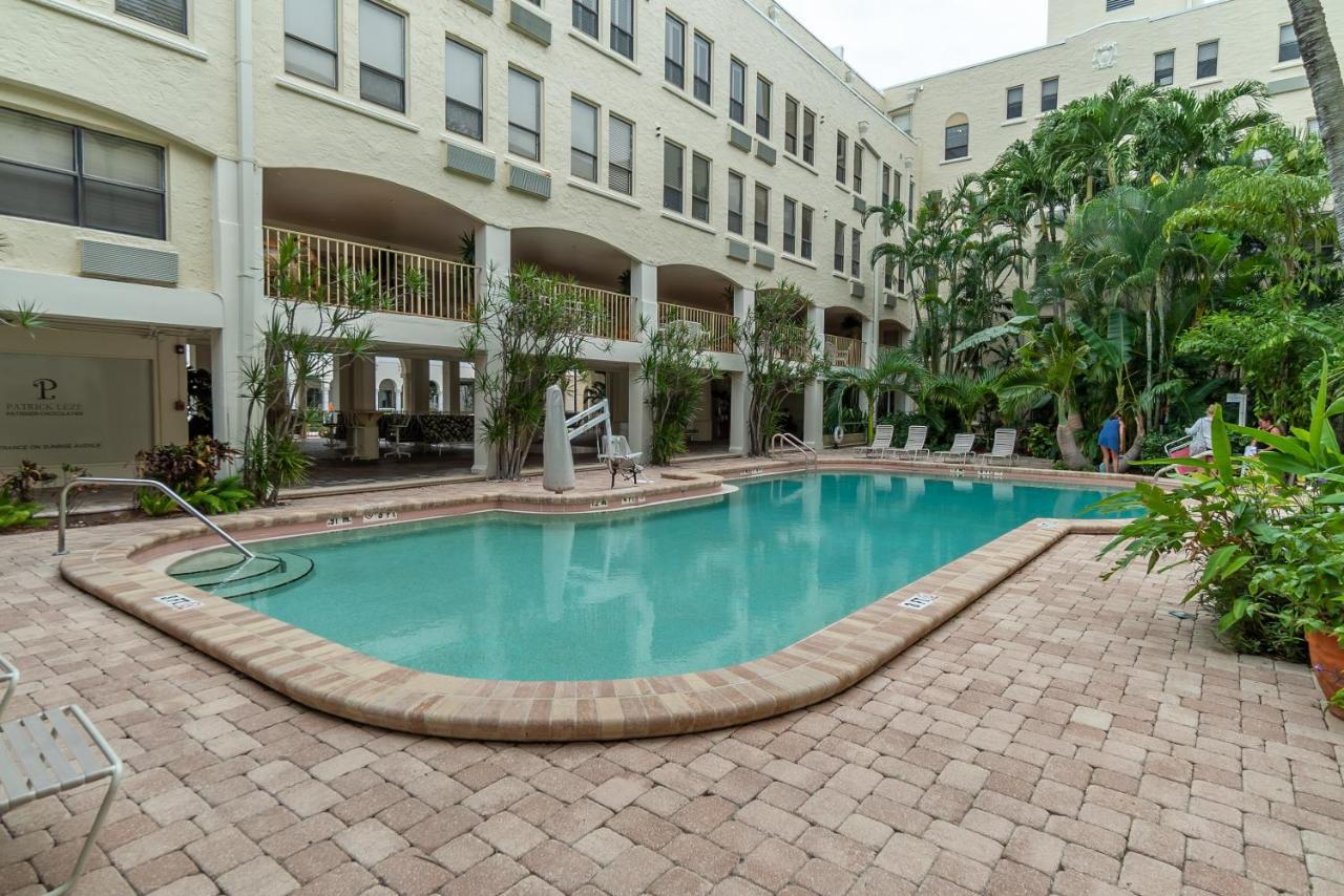 Palm Beach Island Condominiums Exterior foto